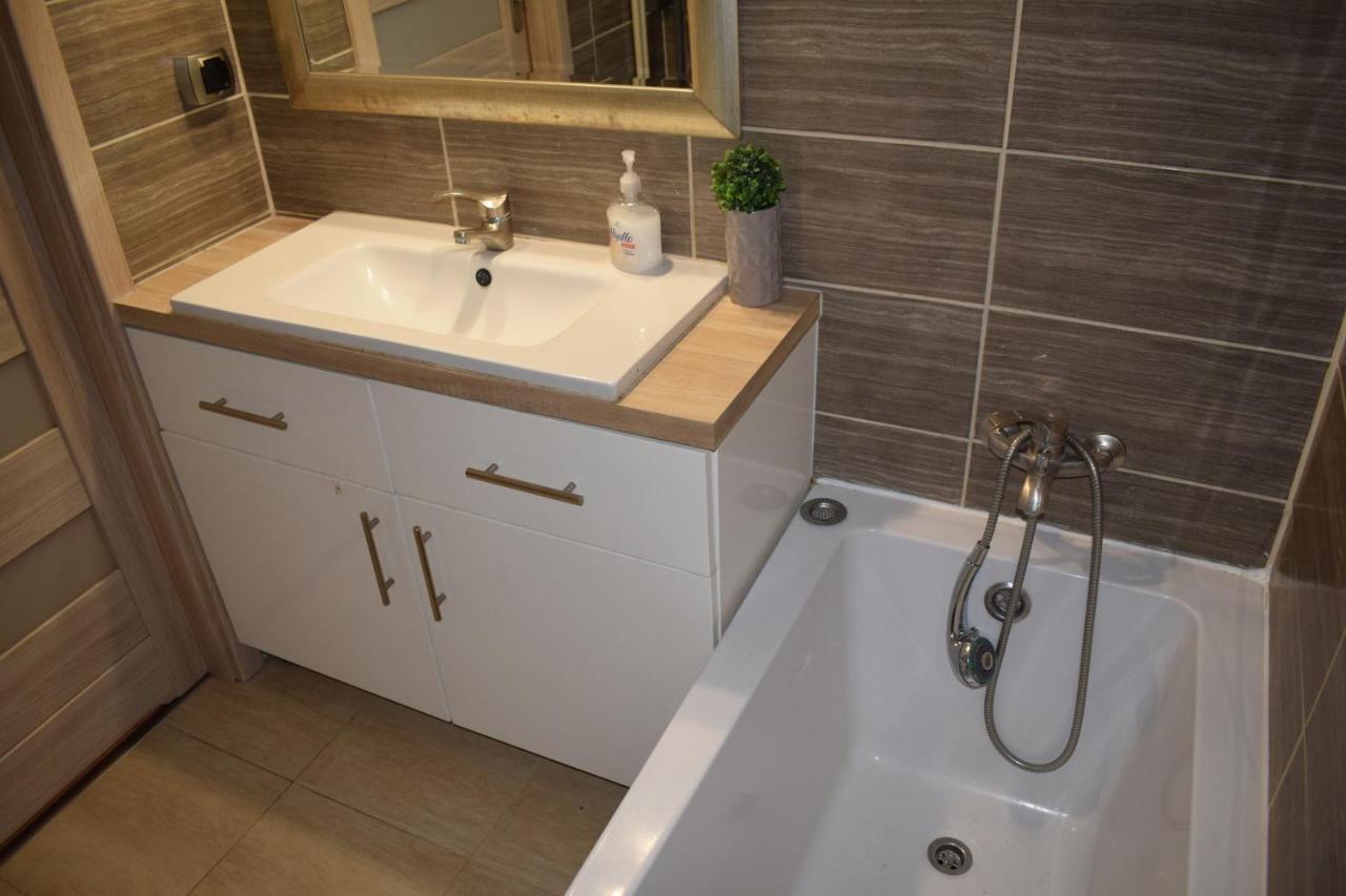Apartament M-5 - 74M2 Częstochowa Kültér fotó